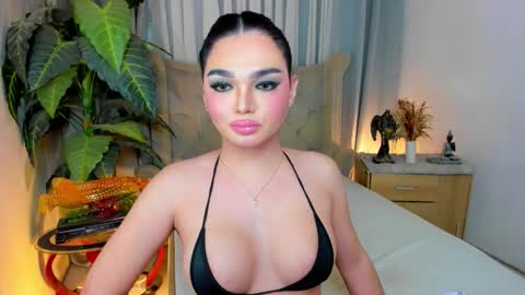 Snapshot of princesshugecumontop chatting on 12-03-25, 03:54 PrincessDONT FORGET TO FOLLOW ME online show from 12-03-25, 03:54