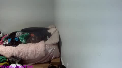 PrIncessJulia0X online show from 04-17-26, 08:45