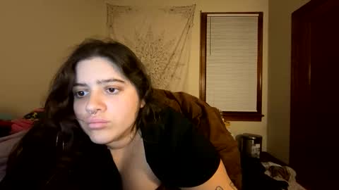Snapshot of princesslaylaa chatting on 02-14-26, 06:43 princessviccxo online show from 02-14-26, 06:43