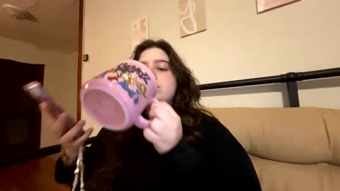 Snapshot of princesslaylaa chatting on 02-20-26, 06:26 princessviccxo online show from 02-20-26, 06:26