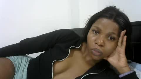 Snapshot of princesslove90 chatting on 06-12-26, 08:02 princesslove online show from 06-12-26, 08:02