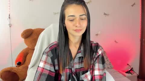 princessluna_14 online show from 10-16-25, 07:48