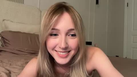 Snapshot of princessmood chatting on 07-09-26, 05:06 Kate online show from 07-09-26, 05:06