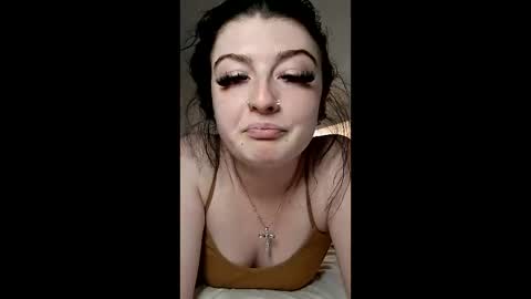 Snapshot of princessnunya chatting on 01-09-26, 10:11 princessnunya online show from 01-09-26, 10:11