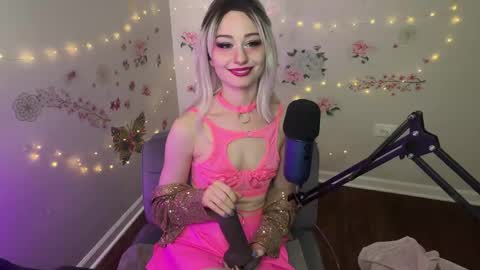 Snapshot of princessstarrxxx chatting on 05-06-26, 09:31 Starr online show from 05-06-26, 09:31
