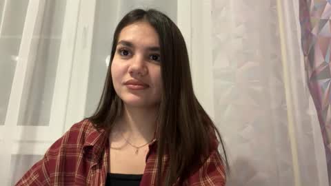 Snapshot of priscilaflores chatting on 10-28-25, 04:42 Kalie online show from 10-28-25, 04:42