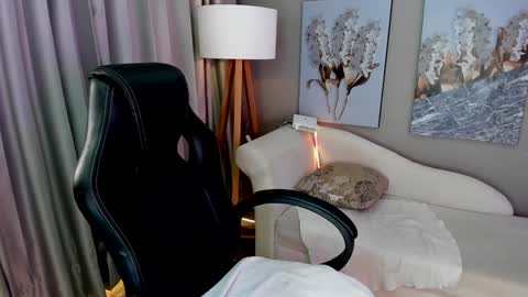 Priya Rose online show from 12-11-24, 10:06