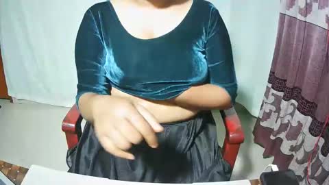 Snapshot of priyonti34 chatting on 12-20-25, 06:37 Priyonti ganguli online show from 12-20-25, 06:37