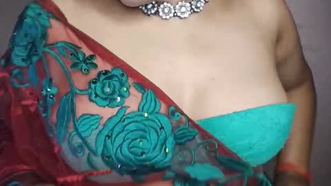 priyu_ online show from 11-21-25, 02:38