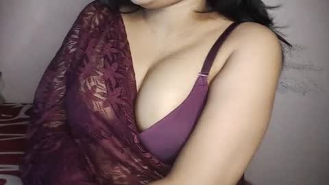 priyu_ online show from 11-26-25, 05:14