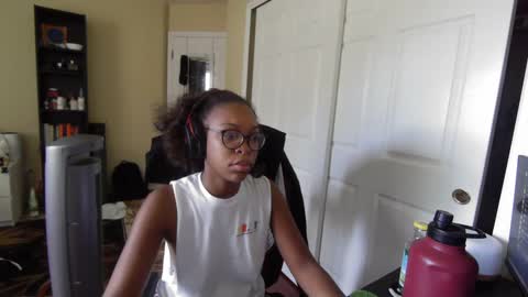 Snapshot of productivepussy chatting on 09-12-25, 02:17 ProductivePorn online show from 09-12-25, 02:17