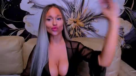 Snapshot of project_barbara chatting on 11-30-25, 04:00 Barbara online show from 11-30-25, 04:00