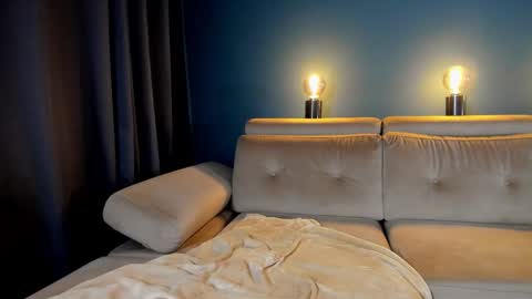 Raven  but you can call me sweetie or honey too  online show from 03-26-26, 06:24