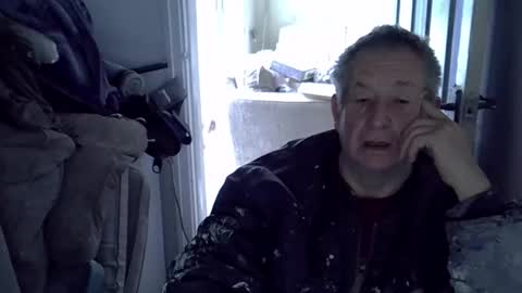 projectorepson online show from 10-23-25, 02:05