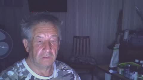 Snapshot of projectorepson chatting on 05-27-26, 07:33 projectorepson online show from 05-27-26, 07:33