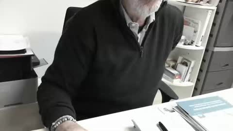 mature hairy guy online show from 01-15-26, 05:49