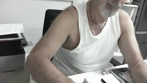mature hairy guy online show from 07-02-26, 04:35