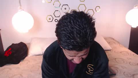 Adris  Juan online show from 11-08-25, 01:50