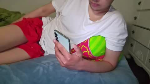 Snapshot of prozac697949 chatting on 12-22-25, 05:37 Prozacplz online show from 12-22-25, 05:37