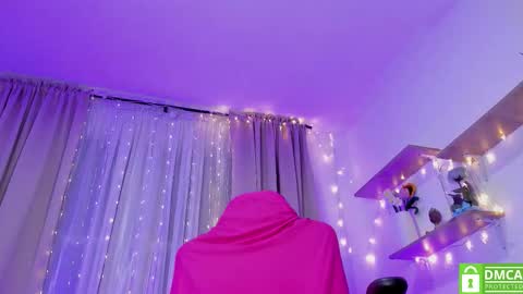 Snapshot of prvncessa_10 chatting on 02-04-26, 04:29 INDEPENDENT MODEL online show from 02-04-26, 04:29