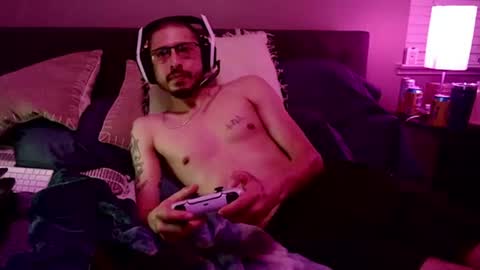 Snapshot of psilocipher chatting on 07-07-26, 07:23 Sk8wave online show from 07-07-26, 07:23