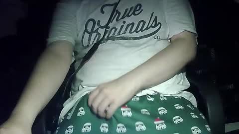 Snapshot of pt35l chatting on 12-16-25, 02:49 your mysterious man online show from 12-16-25, 02:49