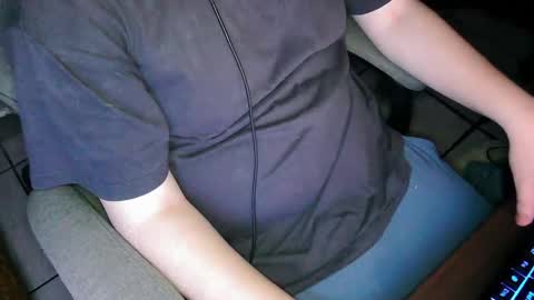 Snapshot of pt35l chatting on 04-26-26, 01:47 your mysterious man online show from 04-26-26, 01:47