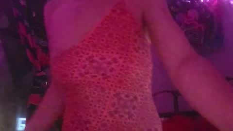 Snapshot of puddled_wonderland chatting on 10-13-25, 01:27 puddled_wonderland online show from 10-13-25, 01:27