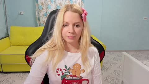 Snapshot of puma4ka chatting on 12-28-24, 07:44 Victoria online show from 12-28-24, 07:44