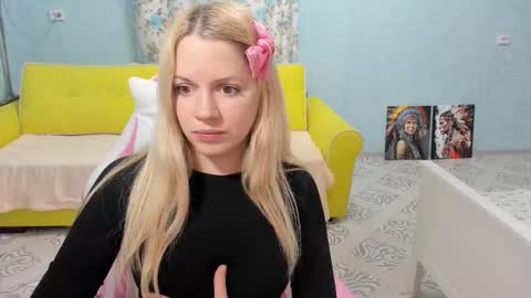 Victoria online show from 12-14-25, 02:44