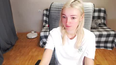 Snapshot of puma_ma chatting on 01-13-26, 03:34 Polly online show from 01-13-26, 03:34