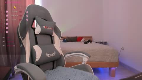 Snapshot of pumbazaebumba chatting on 03-14-26, 07:14 Alisa lack of vitamin D online show from 03-14-26, 07:14