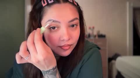 Pumpkin bunny online show from 12-16-25, 08:47