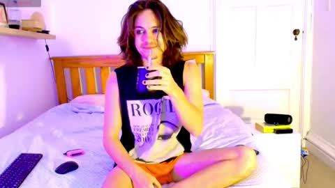 Snapshot of punktwink420 chatting on 03-04-26, 11:44 Punktwink420 online show from 03-04-26, 11:44