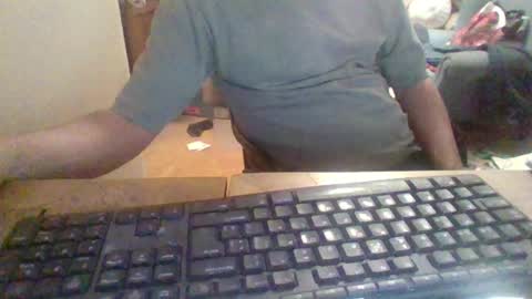 pup_y online show from 10-08-25, 08:28