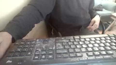 Snapshot of pup_y chatting on 02-06-26, 11:24 pup_y online show from 02-06-26, 11:24