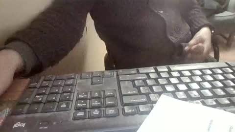 Snapshot of pup_y chatting on 02-15-26, 09:11 pup_y online show from 02-15-26, 09:11