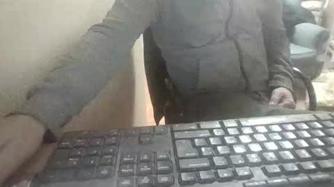 Snapshot of pup_y chatting on 03-02-26, 06:37 pup_y online show from 03-02-26, 06:37