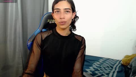 Snapshot of pupi_wolf chatting on 02-13-26, 06:48 Cris online show from 02-13-26, 06:48