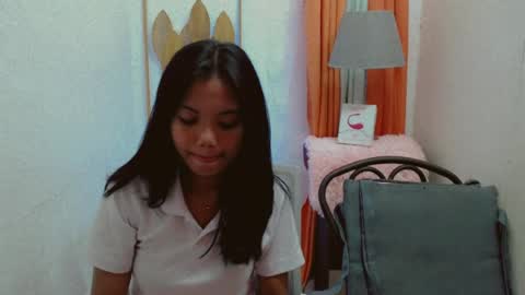 Snapshot of pure_asian_beauty chatting on 06-14-26, 03:25 zarah online show from 06-14-26, 03:25