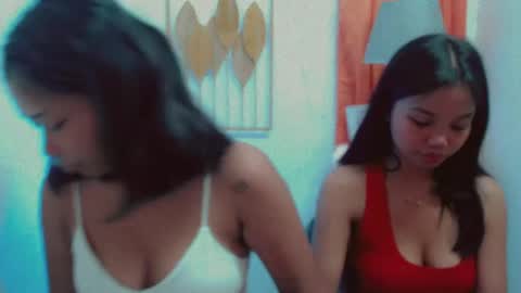 Snapshot of pure_asian_beauty chatting on 06-18-26, 04:00 zarah online show from 06-18-26, 04:00