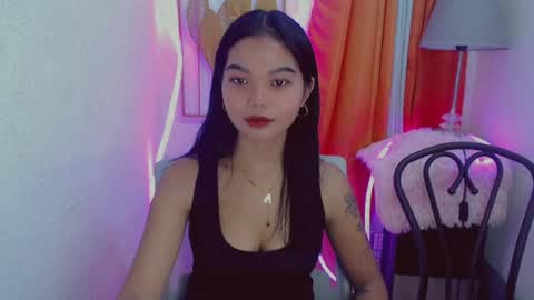 Snapshot of pure_asian_beauty chatting on 07-22-26, 04:37 zarah online show from 07-22-26, 04:37