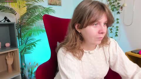 constant schedule Wednesday  Friday  Saturday  Sunday  The Rosemarie online show from 04-04-26, 05:38