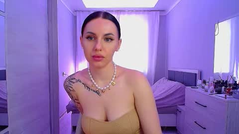 Snapshot of pure_temptation_j chatting on 02-07-26, 03:21 Julia online show from 02-07-26, 03:21