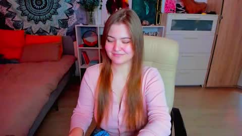 Snapshot of purehanna chatting on 11-05-25, 04:18 Miss Hanna online show from 11-05-25, 04:18