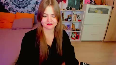 Snapshot of purehanna chatting on 11-30-25, 05:06 Miss Hanna online show from 11-30-25, 05:06