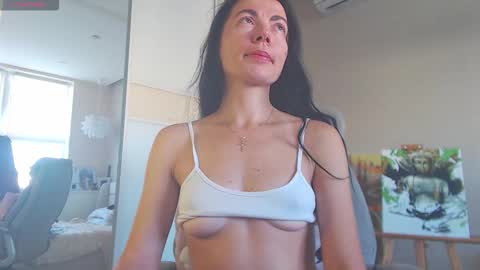 Marina online show from 10-29-25, 01:46