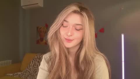 Bella online show from 03-17-26, 05:33