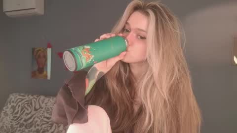 Bella online show from 03-27-26, 08:26