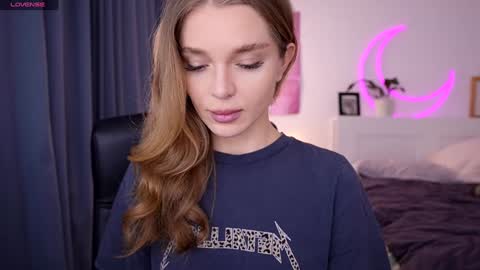 Snapshot of purple_baby chatting on 02-04-25, 04:39 Sasha  wait you here 6 of November. will celebrate my B- day online show from 02-04-25, 04:39